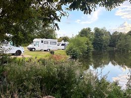 Pitch 2 lakeside