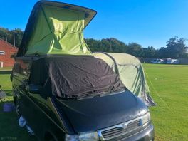 Bertie bongo parked up at thorpe hall.