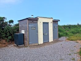 Toilet/ shower block