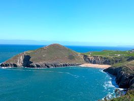 Mwnt beach