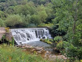 Monsal head