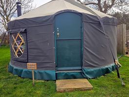 Lovely fully furnished yurt