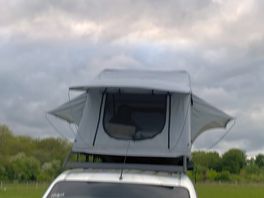 Roof tent