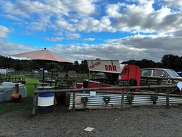 The outside bar