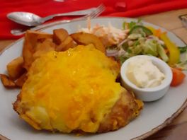 Parma chicken with seasoned vegetables