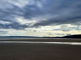 Nearest beach - 15mins to 20mins walk