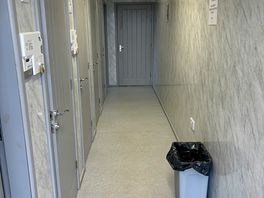 Toilet/shower room