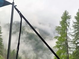 Bewolking voor de bergen