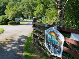 Acceso al caravan park