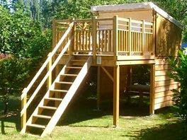 Microlodge on stilts