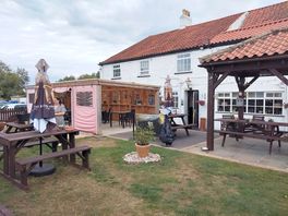 Lovely pub and beer garden