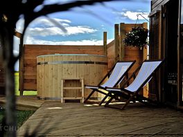 Wood-fired hot tub
