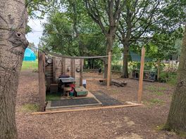 Outdoors kitchen