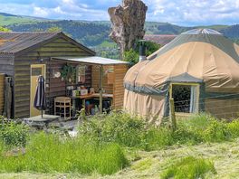 Thistlebank and alfresco kitchen