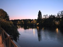 Paesaggio notturno sulle rive della merna