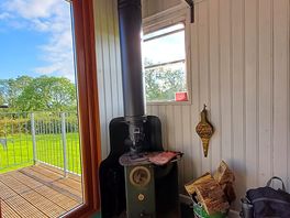 Log burner
