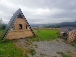 The hut we stayed in with ensuite facilities and parking
