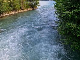 Jezero přítok