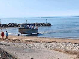 Ferry across to llansteffan