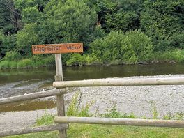 Path to the area by the river.
