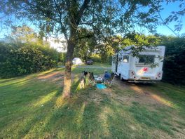 2 pitches. no neighbours!