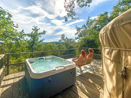 Terrace and hot tub