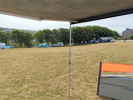 Toilet/shower block bottom right. this is the view towards the sea. middle field, half way up.