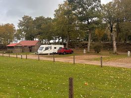 Pitch 31. huge pitch,facilities right next door. lovely outlook.