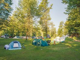 Small tent pitch with electricity