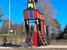 Pirate ship