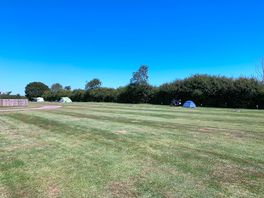 A quiet start to the week…
