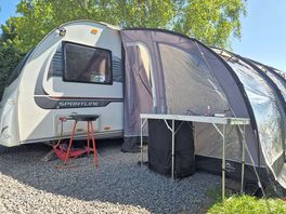 Set up, good hard standing pitch