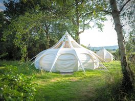 6-metre Stargazer plus 3-metre Airbud, sleeping up to 6 people