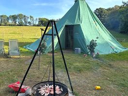 Cooking in the fire pit
