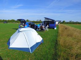 Great field for camping - it was a bit exposed to strong wind during our visit.