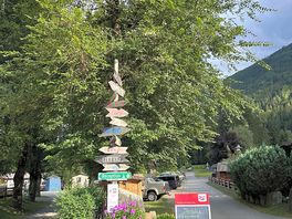Lot’s of fun to do, but campsite is not too stretched out, everything is closeby.