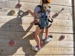 Climbing wall