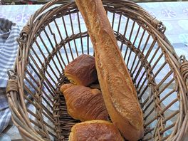 Fresh bakery delights delivered to your door