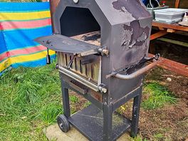Pizza oven