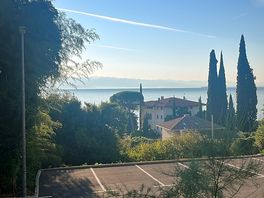 Vista dal campeggio, precisamente dal parcheggio vicino alla reception