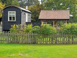 Shepherd's hut