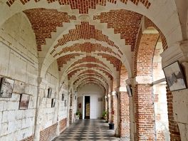 Couloir de l'abbaye