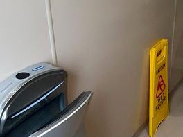 Propper hand dryer
