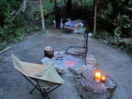 The shelter and lights