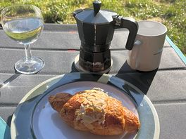 Fresh croissants daily. yummy.