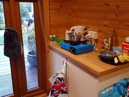 Useful counter, i cooked on the deck as there is a fire alarm just above toys counter.