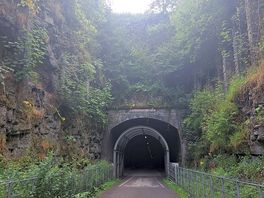 Monsal head near bakewell 20 minute drive away