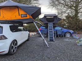 Roof tent