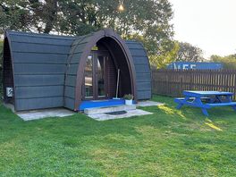 Pod & space