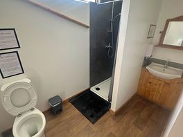 Lovely family bathroom!